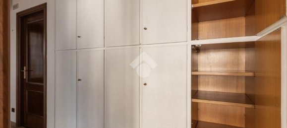 3 bedrooms Apartment in Rome, Italy No. 324706 19