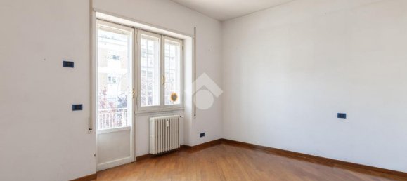 3 bedrooms Apartment in Rome, Italy No. 324706 7