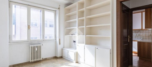 3 bedrooms Apartment in Rome, Italy No. 324706 17