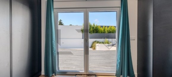 4 Schlafzimmer Villa in Seixal, Portugal, Nr. 287943 35
