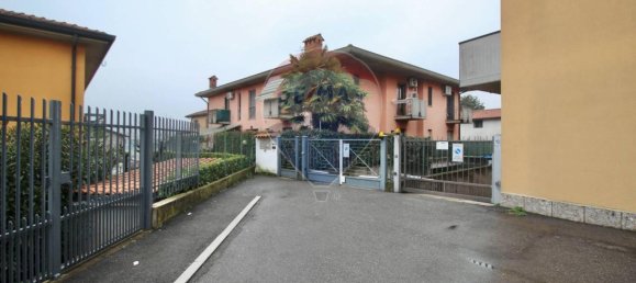 2غرفة شقة في Brembate, Italy رقم 26325 13