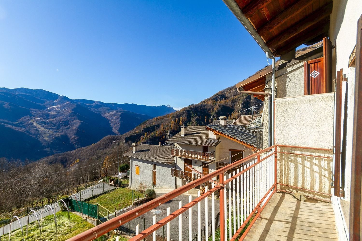 4-salle Maison à Sampeyre, Italy No. 281579