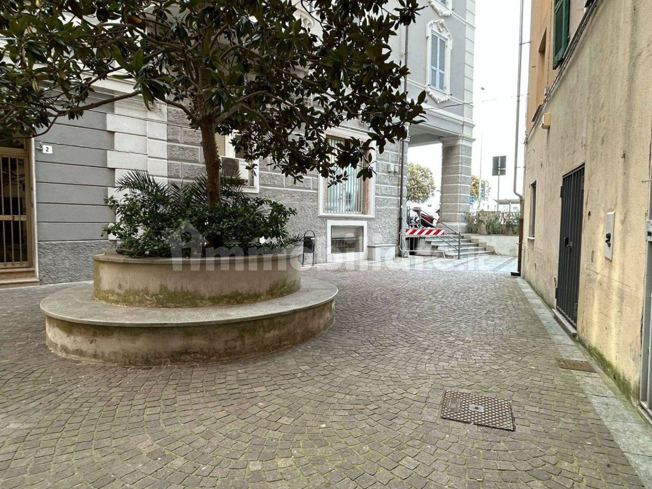 Apartamento T2 em Vado Ligure, Italy N.º 99101