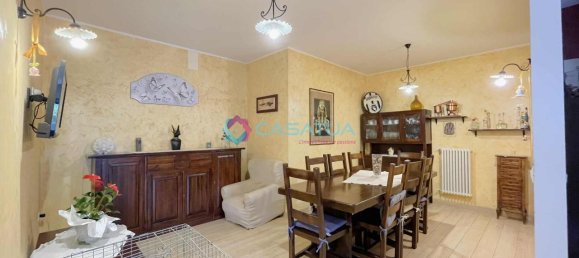 Квартира с 4 комнатами в Читта Сант Анджело, Италия № 41233 4