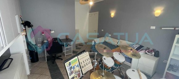 Квартира с 4 комнатами в Читта Сант Анджело, Италия № 41233 19