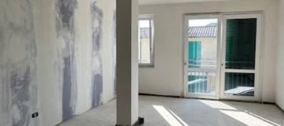 3 rooms Apartment in Cuggiono, Italy No. 116861 5