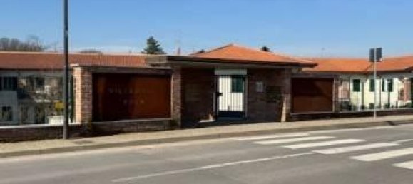 3 rooms Apartment in Cuggiono, Italy No. 116861 2