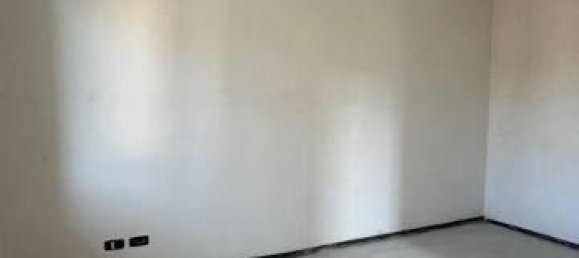 3 rooms Apartment in Cuggiono, Italy No. 116861 9