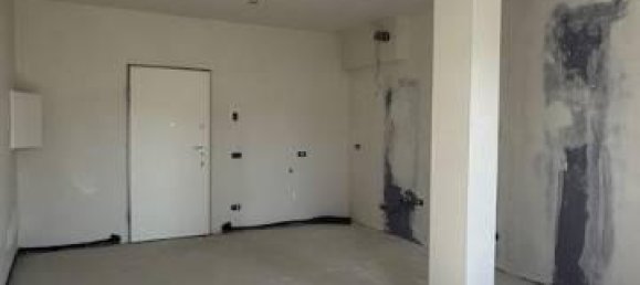 3 rooms Apartment in Cuggiono, Italy No. 116861 6