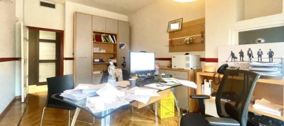 6 rooms Apartment in Turin, Italy No. 30706 18