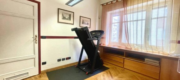 6 rooms Apartment in Turin, Italy No. 30706 24