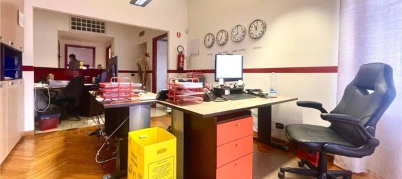 6 rooms Apartment in Turin, Italy No. 30706 7