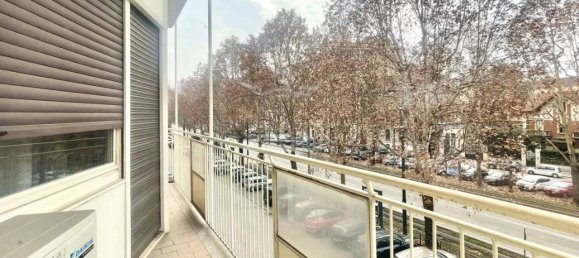 6 rooms Apartment in Turin, Italy No. 30706 12