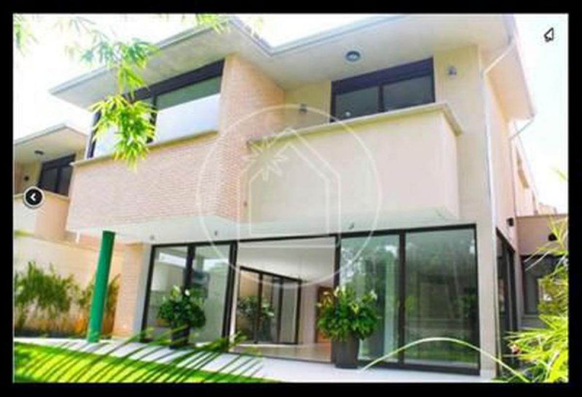 4 bedrooms House in Sao Paulo, Brazil No. 553217