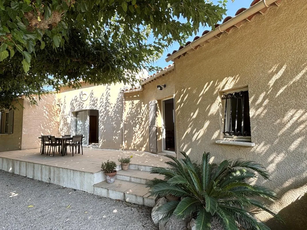 3 chambres Maison à Châteaurenard, France No. 316768