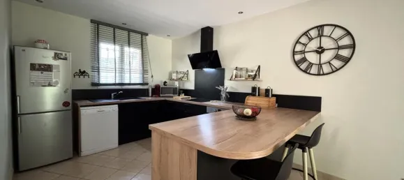 3 chambres Maison à Châteaurenard, France No. 316768 4