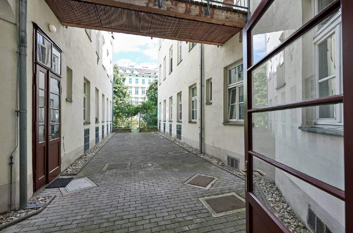 Apartamento de 2 habitaciónes en Neubau, Austria No. 212349