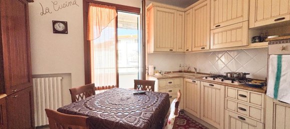 5-Zimmer Wohnung in Empoli, Italy, Nr. 140172 13