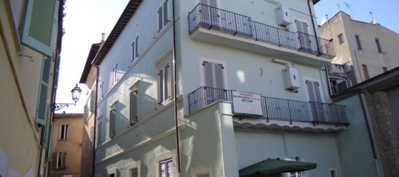 2غرفة منزل ذو طابقين في Terni, Italy رقم 256145 10