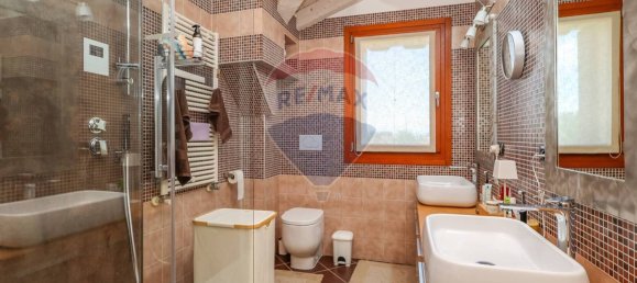 3 Schlafzimmer Wohnung in Albignasego, Italy, Nr. 373402 19