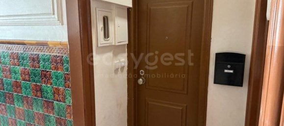 3 bedrooms Apartment in Lisbon, Portugal No. 215389 5