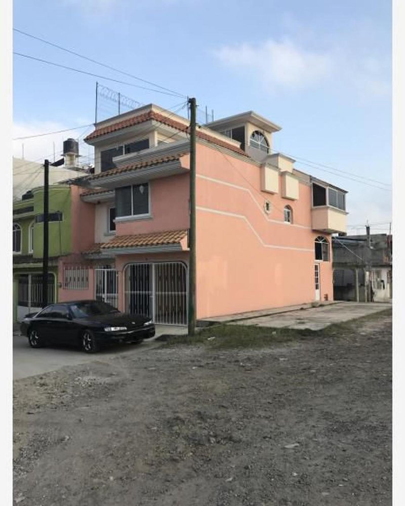 Casa de 3 dormitorios en Veracruz, Mexico No. 221089