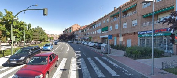 Gewerbliche Immobilie in Segovia, Spain 475m², Nr. 28645 18