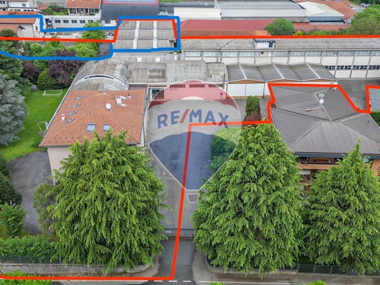 4 rooms Commercial property in Borgomanero, Italy No. 56284