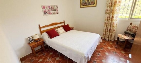 Дом с 8 спальнями в Альбокс, Испания № 161314 20