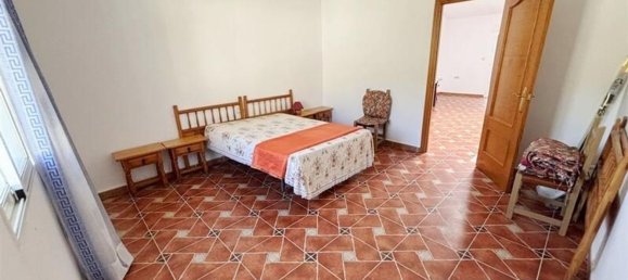 Дом с 8 спальнями в Альбокс, Испания № 161314 24