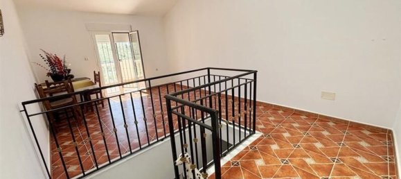 Дом с 8 спальнями в Альбокс, Испания № 161314 7