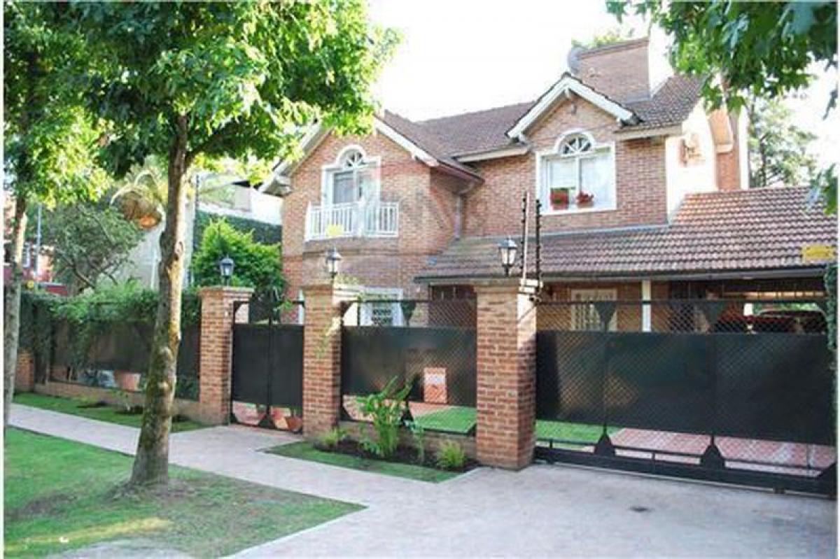 4 bedrooms House in Ituzaingo, Argentina No. 83515