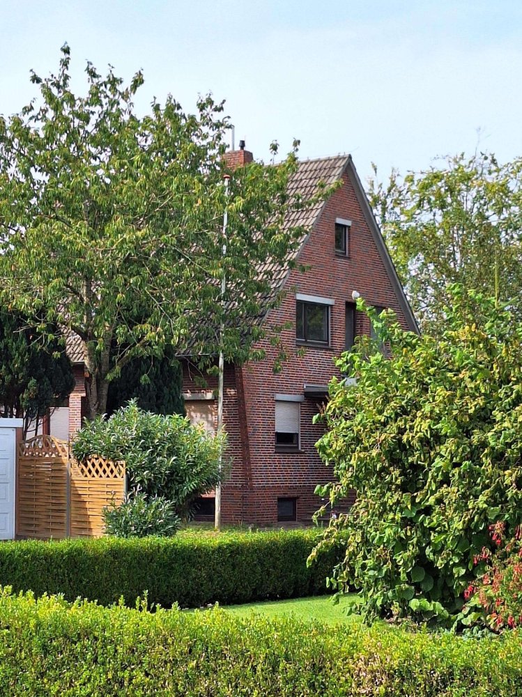 Casa de 7 dormitorios en Friesland, Germany No. 191210