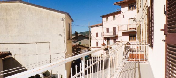 8 غرف نوم منزل في Gualdo Tadino, Italy رقم 373078 11