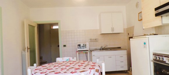 8 غرف نوم منزل في Gualdo Tadino, Italy رقم 373078 8