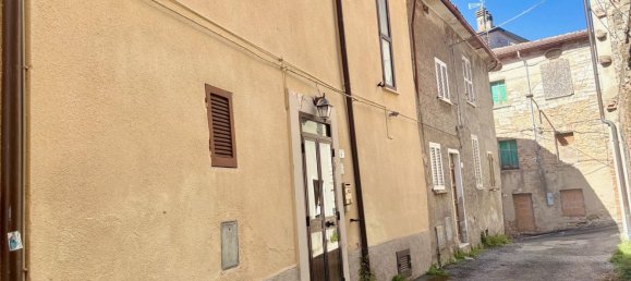 8 غرف نوم منزل في Gualdo Tadino, Italy رقم 373078 37