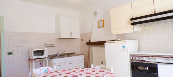 8 غرف نوم منزل في Gualdo Tadino, Italy رقم 373078 7