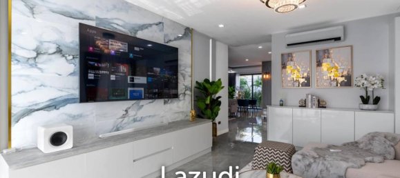 Villa de 5 dormitorios en Pattaya, Thailand No. 24419 4