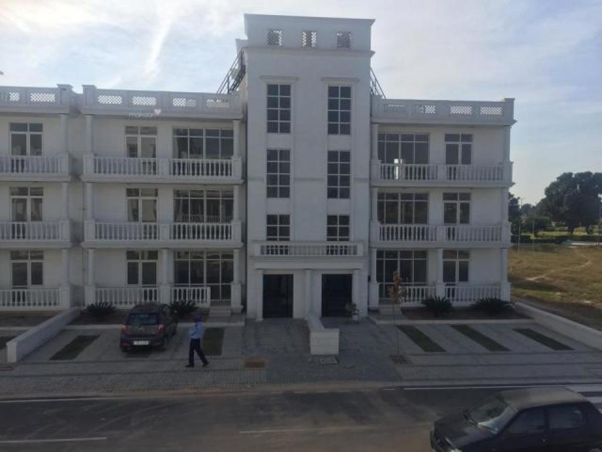 Casa de 3 dormitorios en Chandigarh, India No. 16636