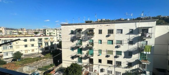Apartamento de 4 divisões em Naples, Italy N.º 25213 39