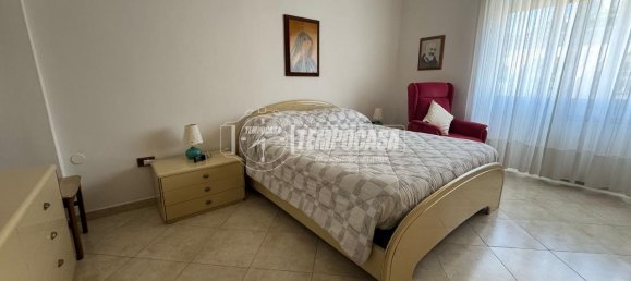 4 rooms Apartment in Naples, Italy No. 25213 15