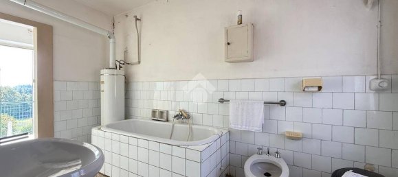 4 bedrooms House in Udine, Italy No. 326863 15