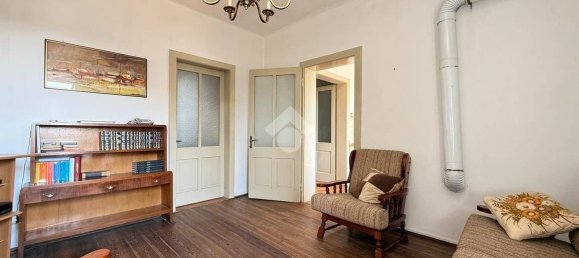 4 bedrooms House in Udine, Italy No. 326863 5