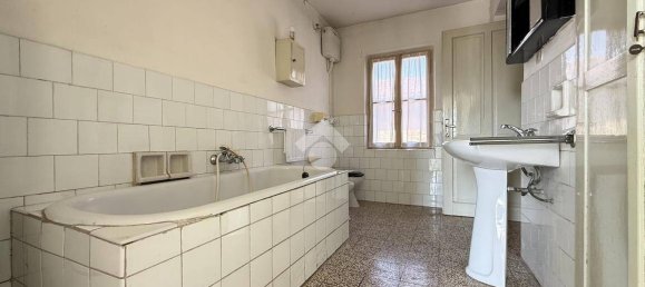 4 bedrooms House in Udine, Italy No. 326863 16