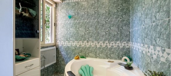 4 rooms Apartment in Rome, Italy No. 199300 23