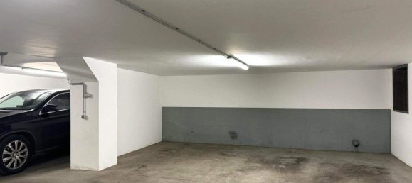 Parkplatz in Wien, Austria, Nr. 243316 7