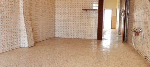 4 rooms Apartment in Andria, Italy No. 106874 3