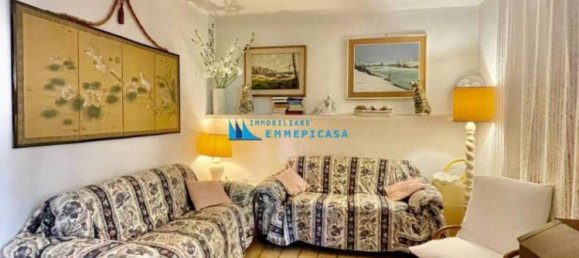 3 bedrooms Apartment in Massa, Italy No. 193016 7