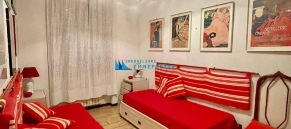 3 bedrooms Apartment in Massa, Italy No. 193016 12