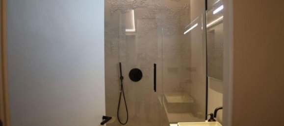 6-salle Duplex à Florence, Italy No. 127279 3